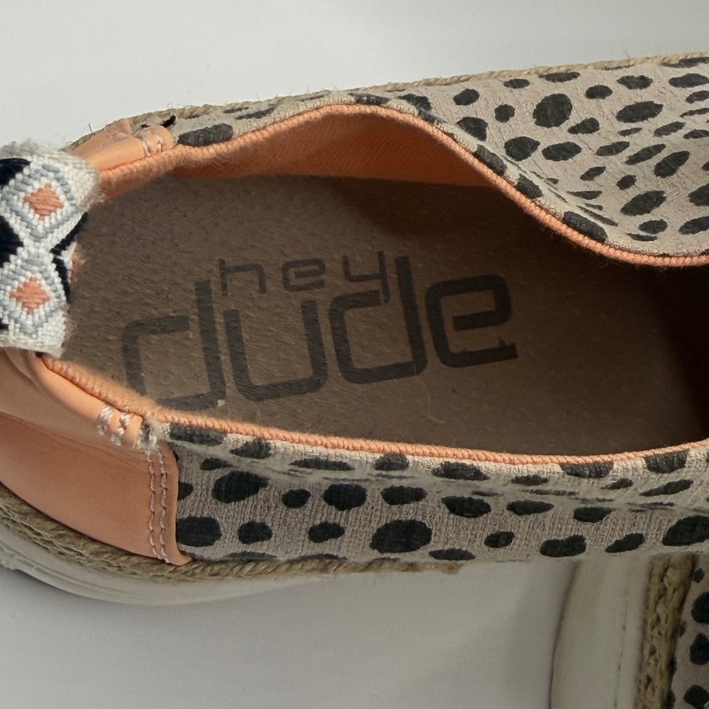 Hey Dude Karina Cheetah Print Slip On Sneakers Animal Print Shoes 9 women - Picture 6 of 9